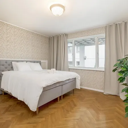 아파트 Jakobsoni 1937 *