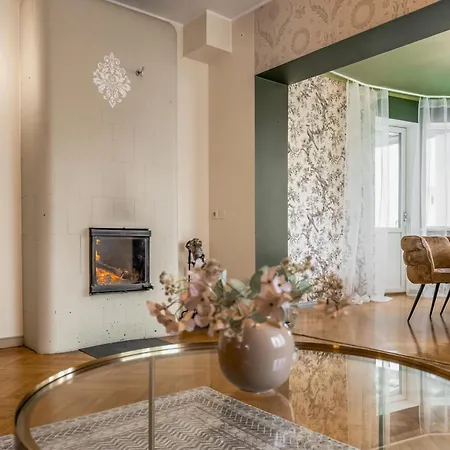 Jakobsoni 1937 아파트 빌얀디