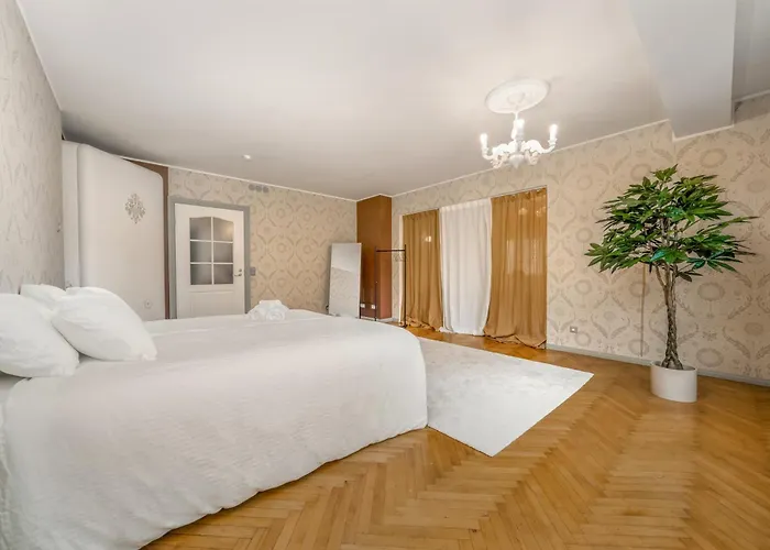 Apartment Jakobsoni 1937 *